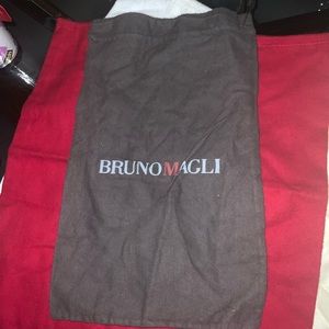 Bruno magpies dust bag